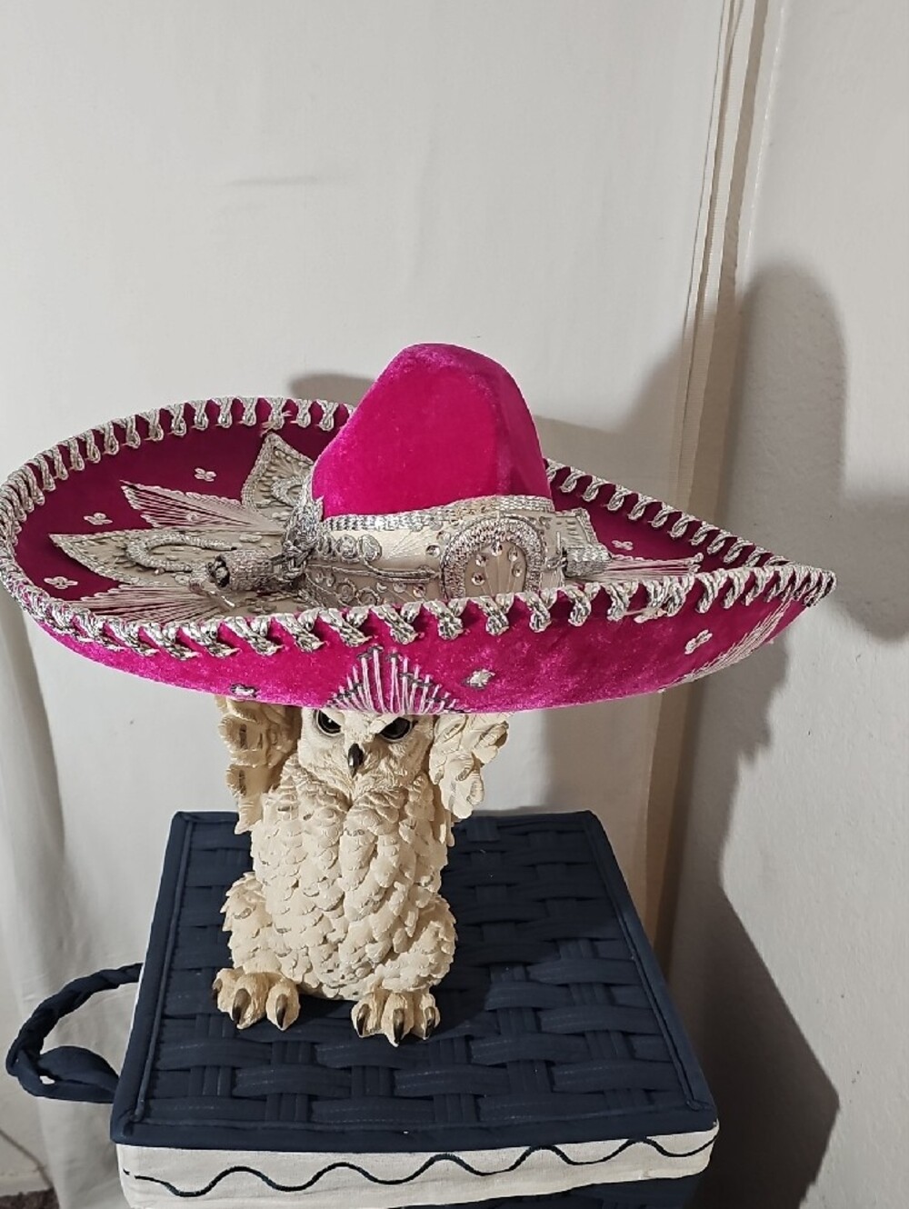 Embroidered Velvet Sombrero Hat - Magenta - Picture 4 of 4